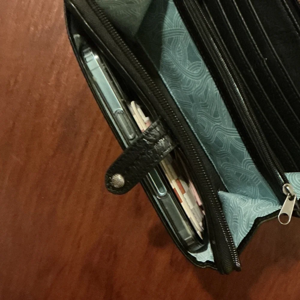 Nine West Black Wristlet with Cell Pocket and Strap - Picture 7 of 7